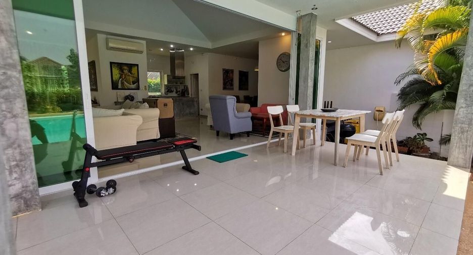 For sale 3 ベッドルーム villa in Bang Lamung, Chonburi