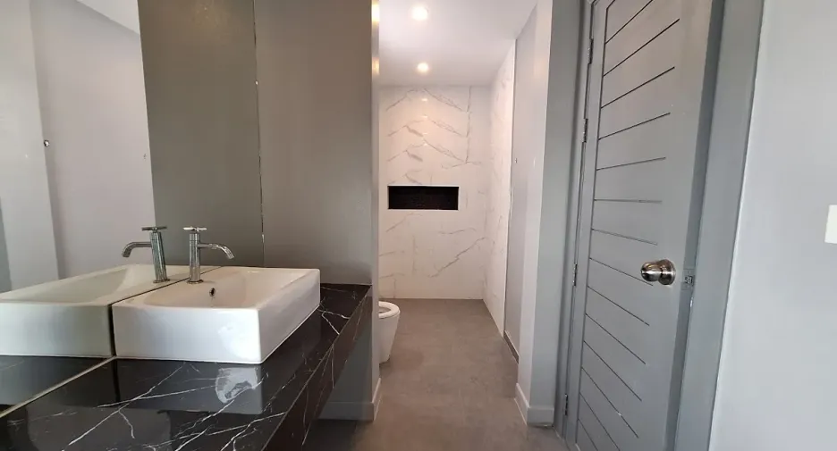 For sale and for rent 3 bedrooms villa in Hua Hin, Prachuap Khiri Khan