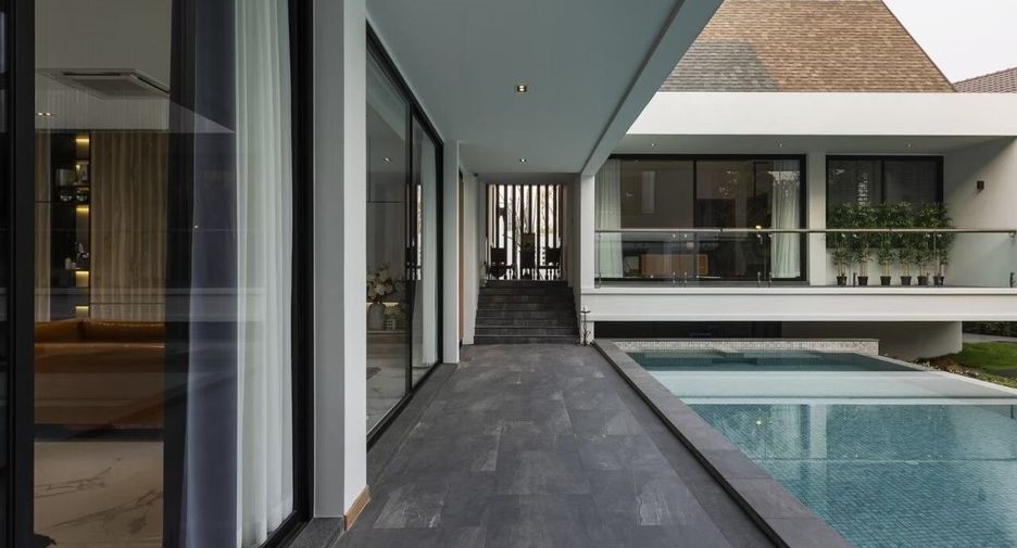For sale and for rent 5 bedrooms villa in Mueang Chiang Mai, Chiang Mai