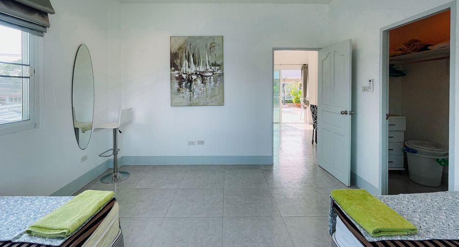 For rent 2 bedrooms townhouse in Hua Hin, Prachuap Khiri Khan