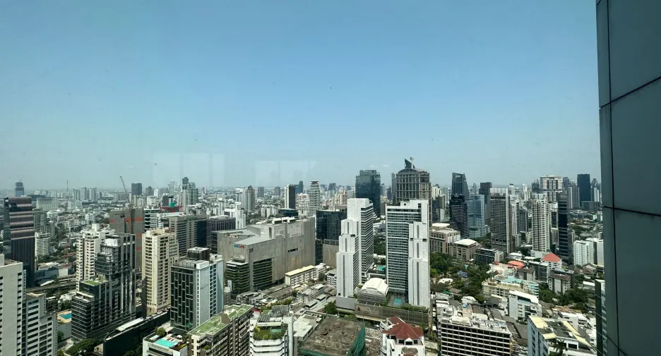 Condo en venta de 4 habitaciones en Khlong Toei, Bangkok