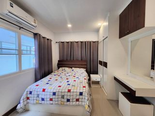 À vendre et à louer 4 chambres maison à Mueang Chiang Mai, Chiang Mai