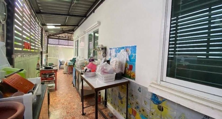 For sale studio townhouse in Bang Phli, Samut Prakan
