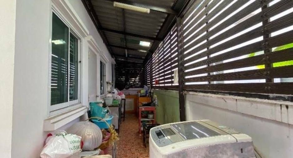For sale studio townhouse in Bang Phli, Samut Prakan