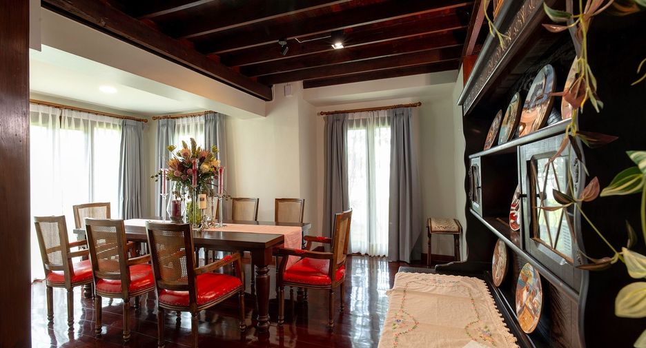 For sale 4 bedrooms villa in Mueang Chiang Mai, Chiang Mai
