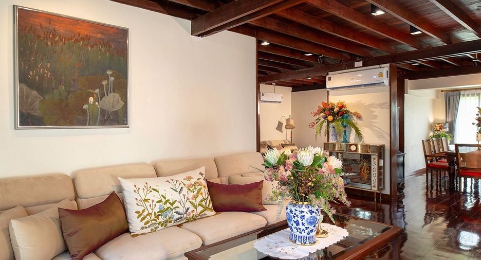 For sale 4 bedrooms villa in Mueang Chiang Mai, Chiang Mai