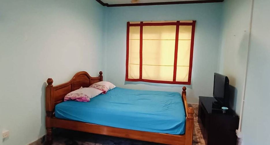 For rent 3 bedrooms villa in Bang Lamung, Chonburi