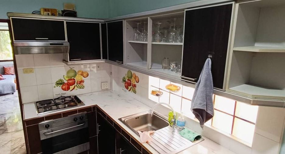 For rent 3 bedrooms villa in Bang Lamung, Chonburi