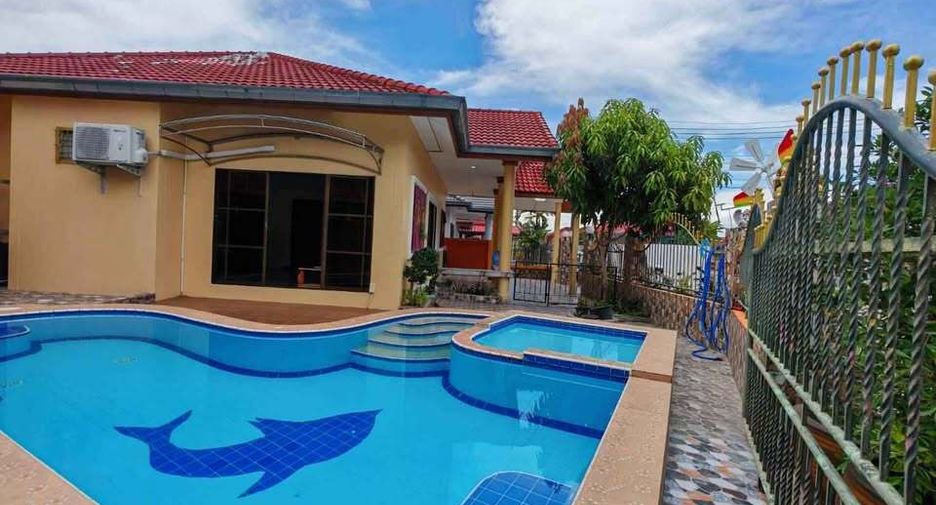 For rent 3 bedrooms villa in Bang Lamung, Chonburi