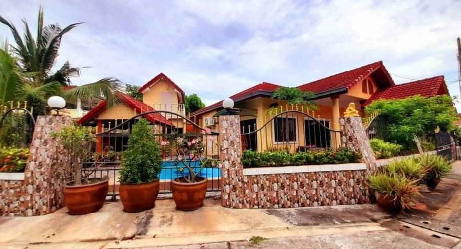For rent 3 bedrooms villa in Bang Lamung, Chonburi