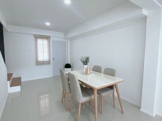 For sale 2 bedrooms townhouse in Mueang Chiang Mai, Chiang Mai