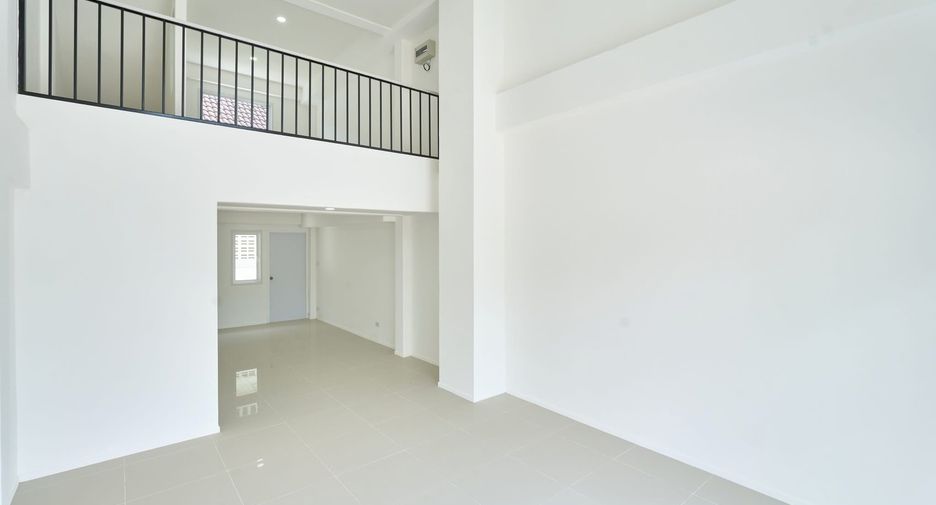 Продажа 2 спальни таунхаус в Mueang Chiang Mai, Чианг Маи