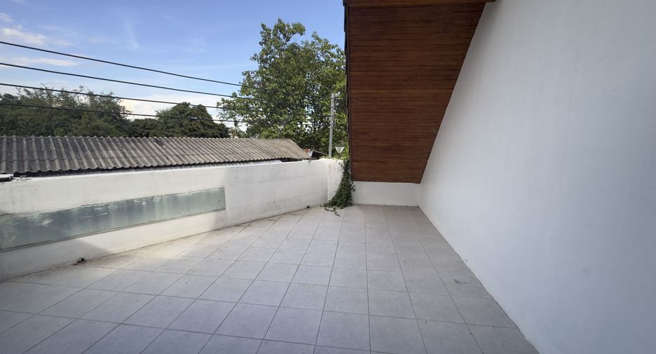 À vendre terrain à Mueang Chiang Mai, Chiang Mai