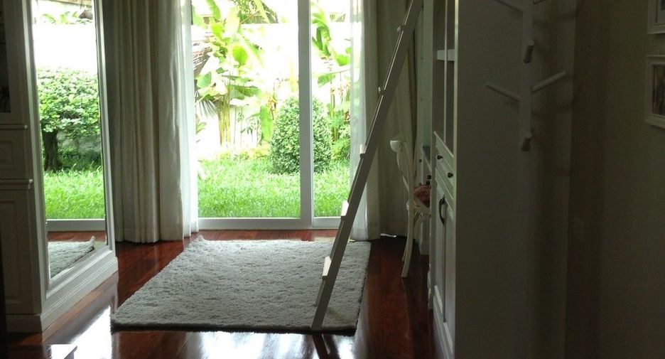 For sale and for rent 6 bedrooms villa in Bang Lamung, Chonburi