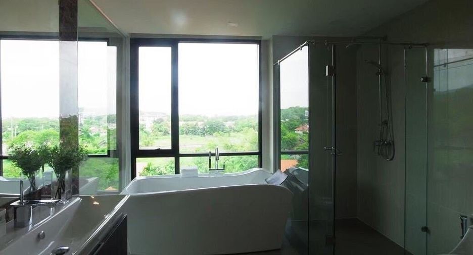 À vendre 4 chambres condo à Mueang Chiang Mai, Chiang Mai