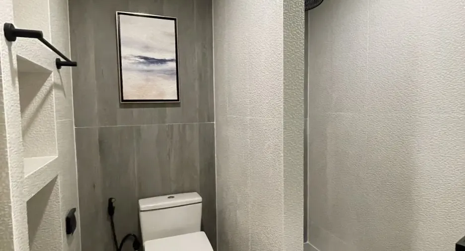 For sale and for rent 2 bedrooms condo in Khlong Toei, Bangkok