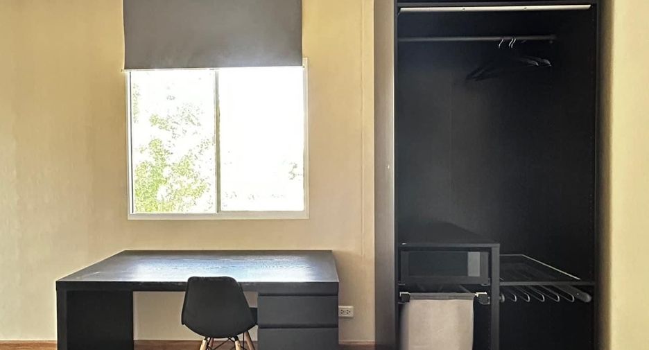 For rent 3 bedrooms house in San Kamphaeng, Chiang Mai