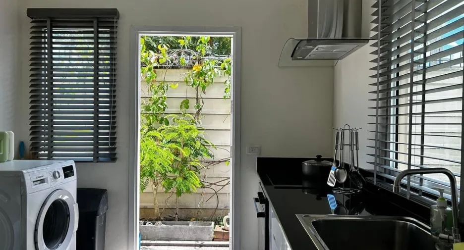For rent 3 bedrooms house in San Kamphaeng, Chiang Mai