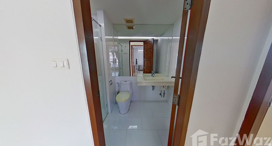 For sale 2 bedrooms condo in Din Daeng, Bangkok