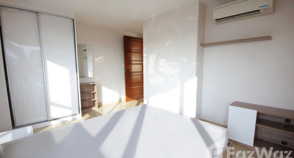 For sale 2 bedrooms condo in Din Daeng, Bangkok
