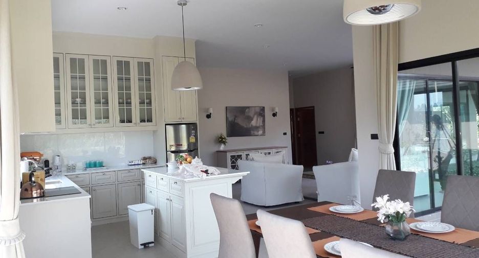 For sale and for rent 3 bedrooms house in Si Racha, Chonburi
