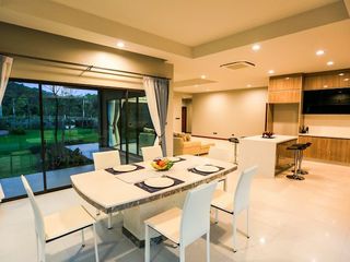 À vendre et à louer 3 chambres maison à Si Racha, Chonburi