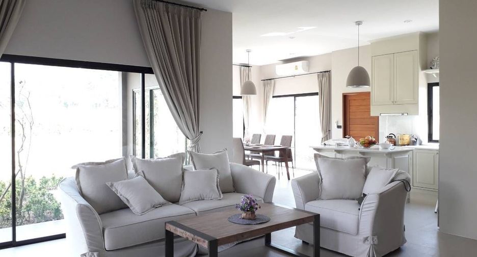 For sale and for rent 3 bedrooms house in Si Racha, Chonburi