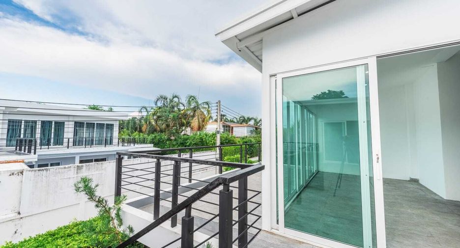 Haus zum Kauf mit 3 Zimmer in Sattahip, Chonburi