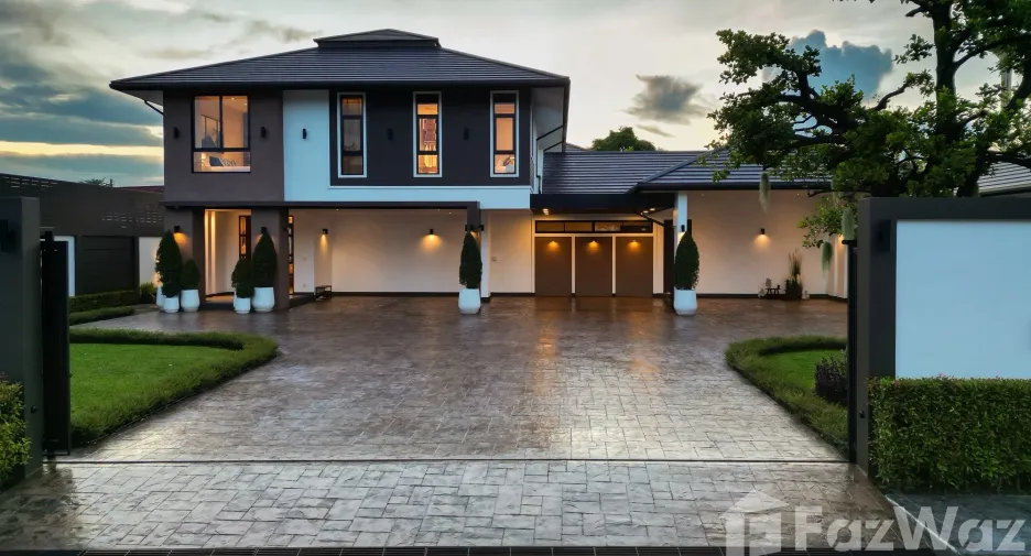 À vendre 5 chambres maison à Mueang Chiang Mai, Chiang Mai
