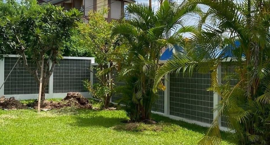For sale 3 bedrooms villa in Mueang Chiang Mai, Chiang Mai