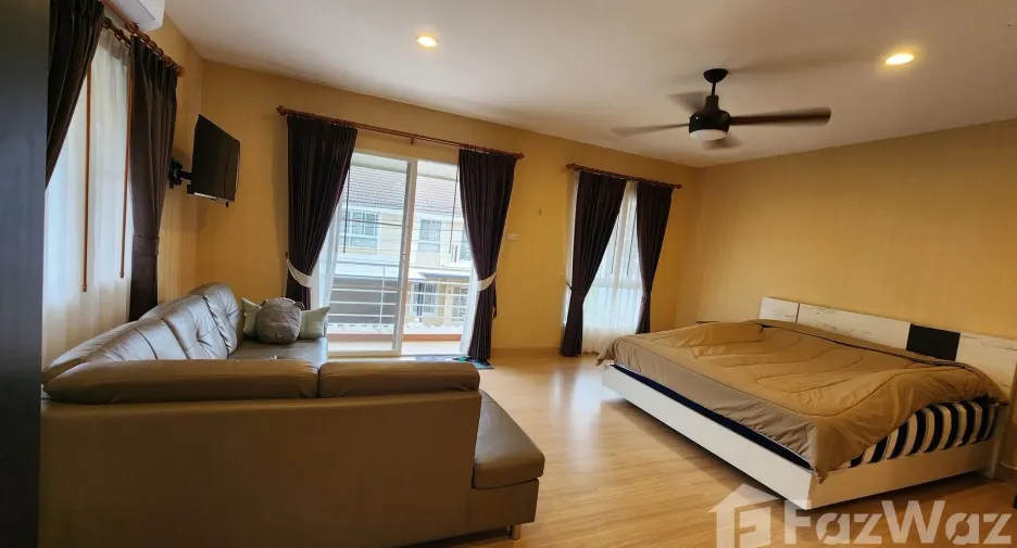 For rent 4 bedrooms house in Saraphi, Chiang Mai