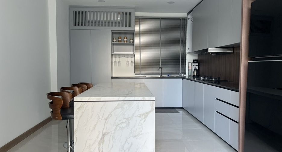 Villa en venta y en alquiler de 5 habitaciones en Hang Dong, Chiang Mai