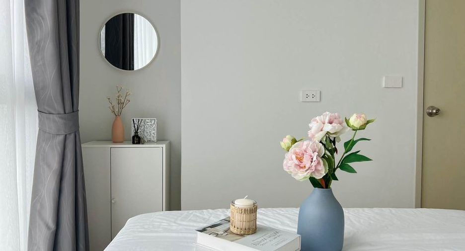For rent 1 bed condo in Wang Thonglang, Bangkok