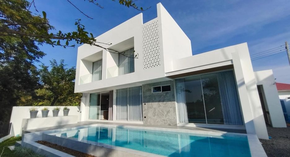 For sale and for rent 3 bedrooms villa in Doi Saket, Chiang Mai