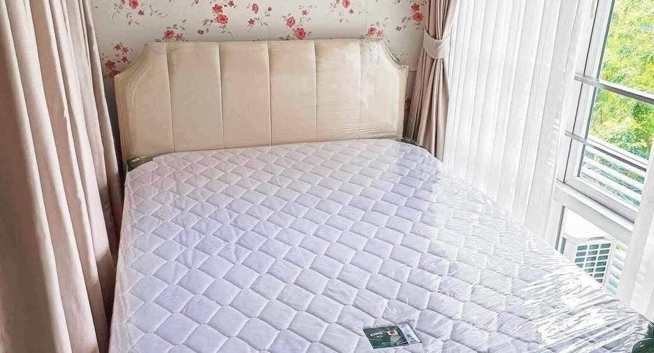 Wohnung zur Miete mit 1 Zimmer in Huai Khwang, Bangkok