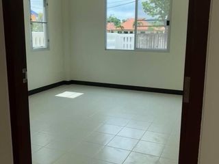 À louer 4 chambres maison à Si Racha, Chonburi
