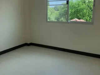 出租 4 卧室 独立屋 在 Si Racha, Chon Buri