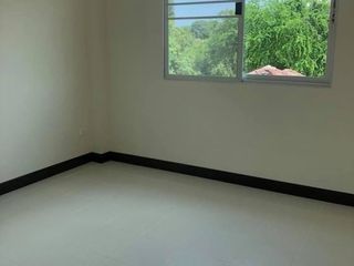 À louer 4 chambres maison à Si Racha, Chonburi