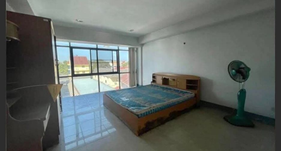 For rent 4 bedrooms office in Mueang Chiang Mai, Chiang Mai