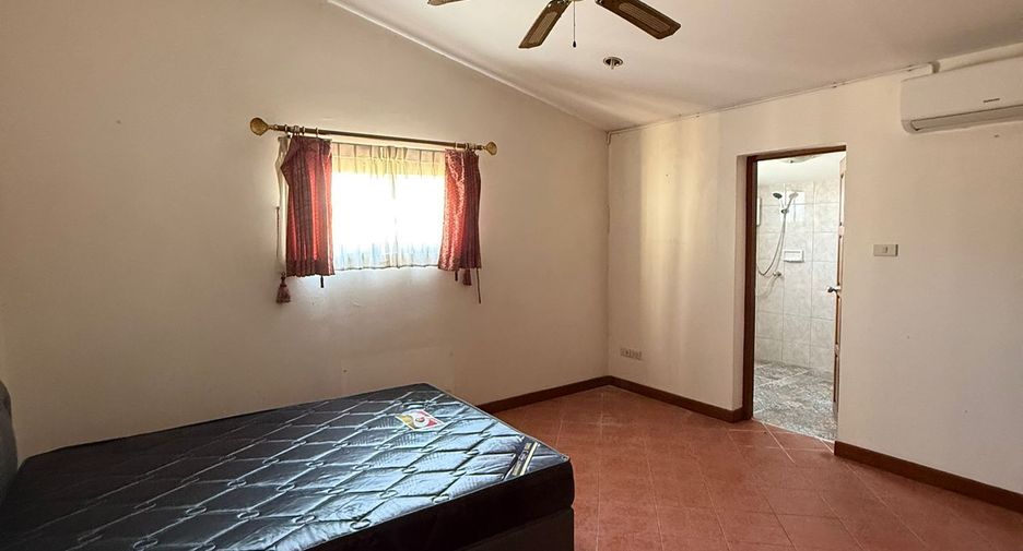 For sale 6 ベッドルーム villa in Bang Lamung, Chonburi