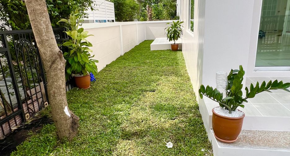 À vendre 3 chambres maison à Lat Krabang, Bangkok