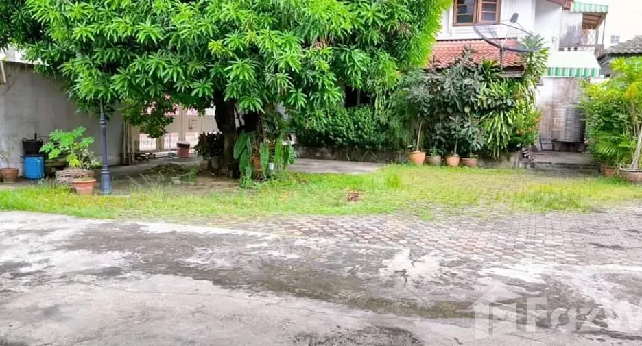 For sale 12 bedrooms house in Dusit, Bangkok