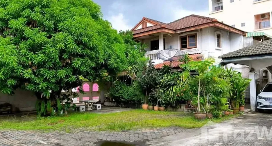 For sale 12 bedrooms house in Dusit, Bangkok