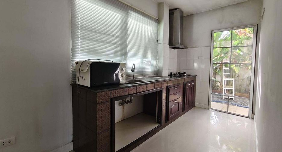 For sale 3 bedrooms house in Doi Saket, Chiang Mai
