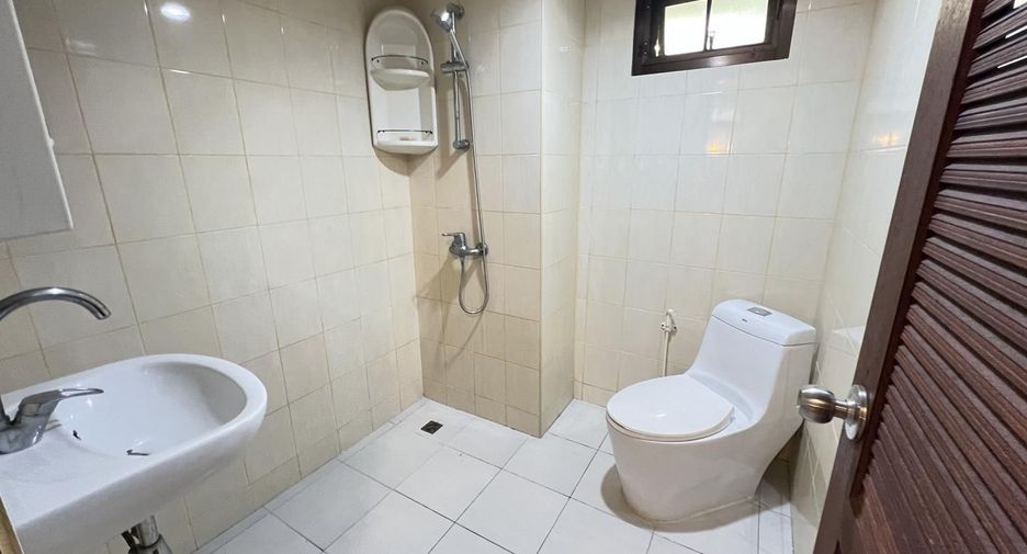 For rent 5 bedrooms villa in Hua Hin, Prachuap Khiri Khan