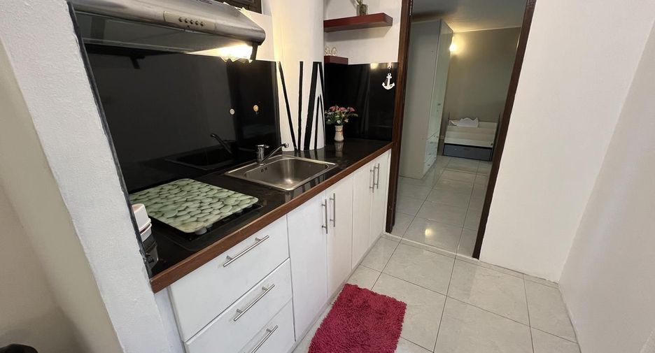 For rent 5 bedrooms villa in Hua Hin, Prachuap Khiri Khan