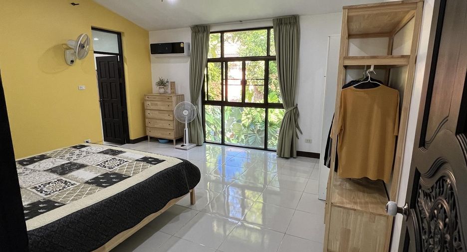 For rent 5 bedrooms villa in Hua Hin, Prachuap Khiri Khan