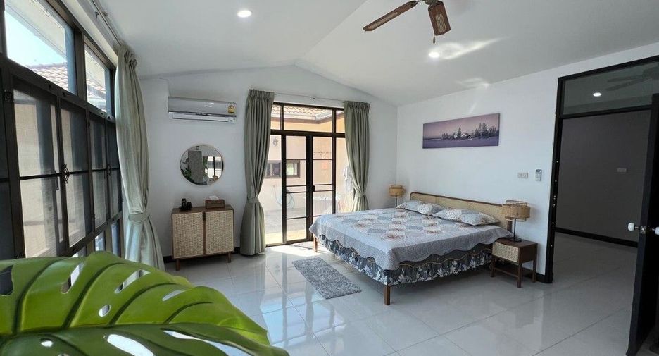 For rent 5 bedrooms villa in Hua Hin, Prachuap Khiri Khan