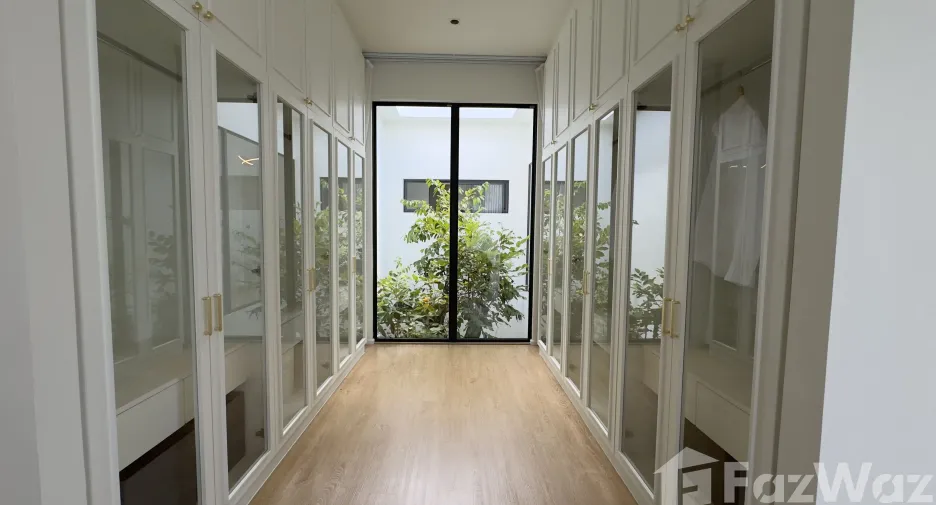 À vendre et à louer 5 chambres villa à Hang Dong, Chiang Mai