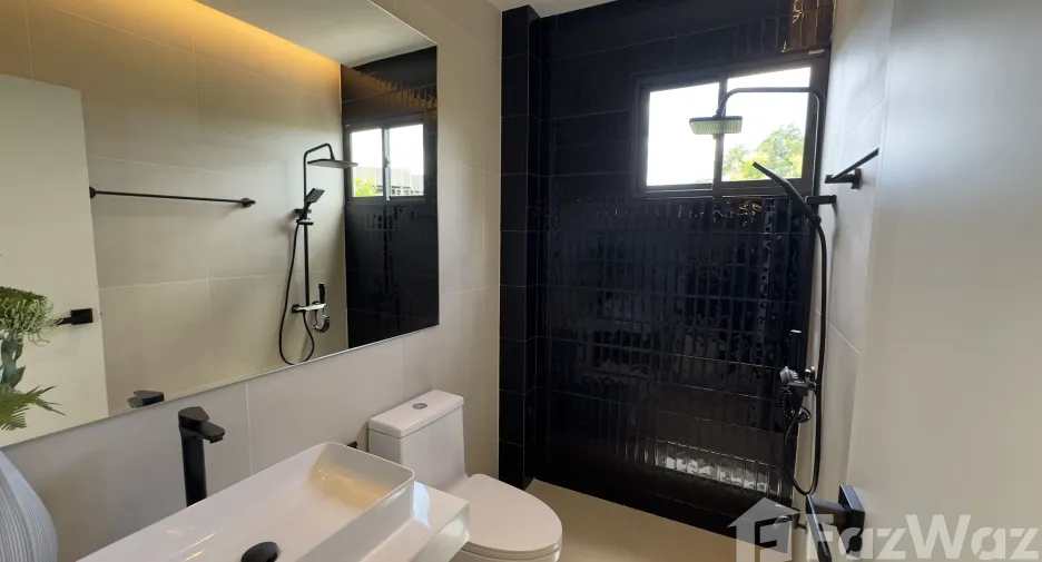 À vendre et à louer 5 chambres villa à Hang Dong, Chiang Mai